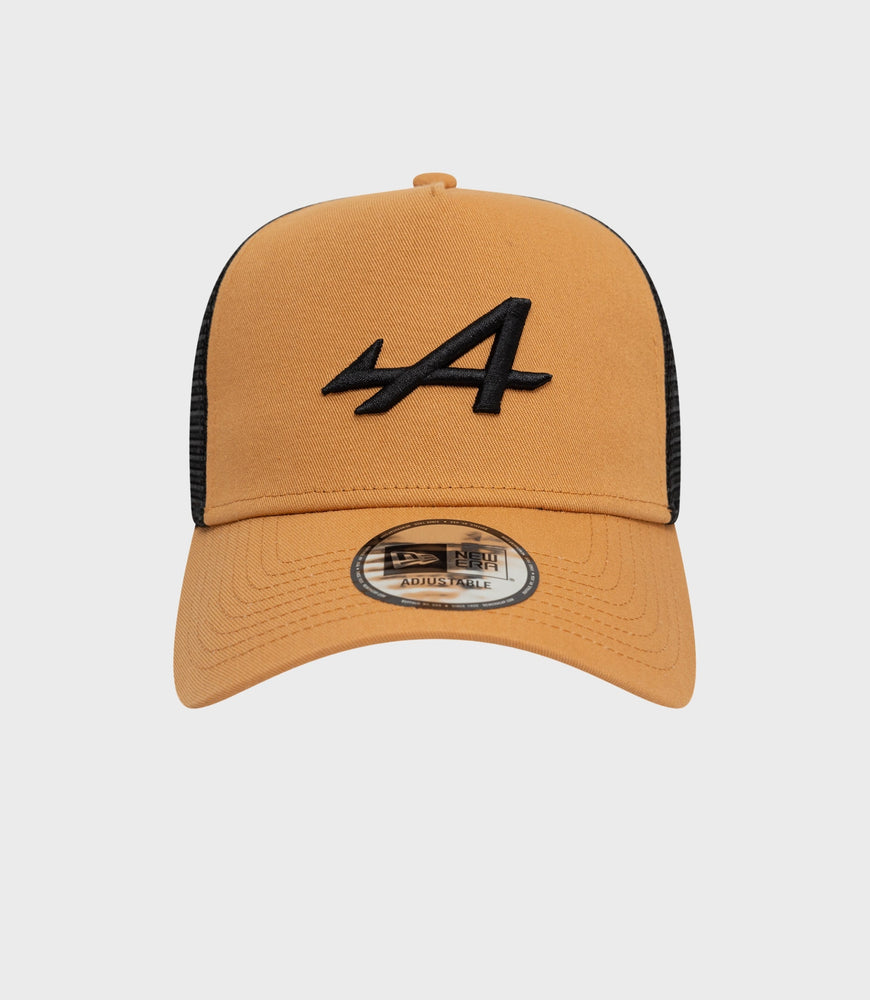 New Era Alpine Seizoensgebonden E-Fame Trucker Cap - Beige