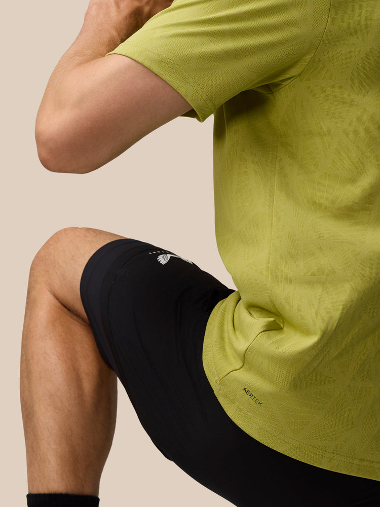 Flow Training Engineered Gewoven T-Shirt - Mosterd